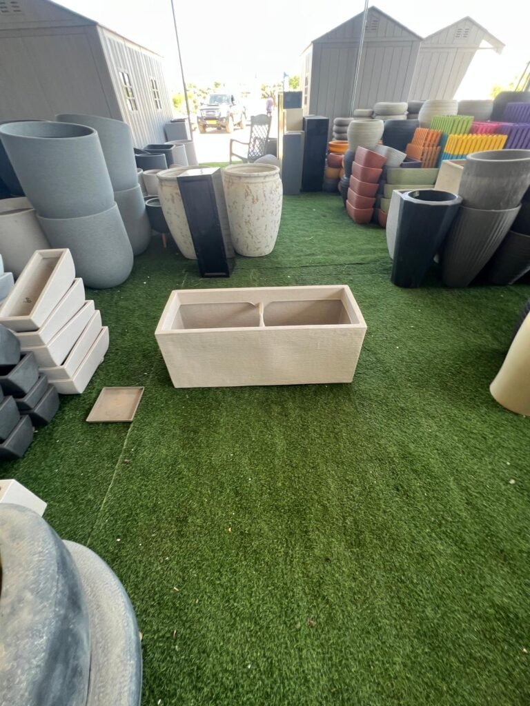 אדנית מלבנית גדולה